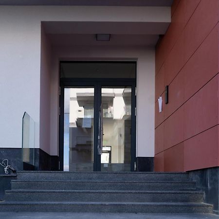 Flow Apartment 1 Bedroom With Parking Kaloşvar Dış mekan fotoğraf