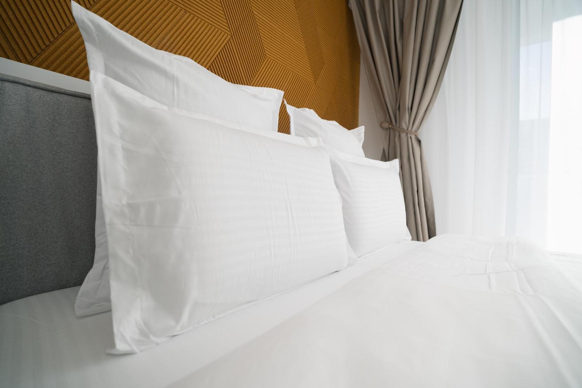 Flow Apartment 1 Bedroom With Parking Kaloşvar Dış mekan fotoğraf